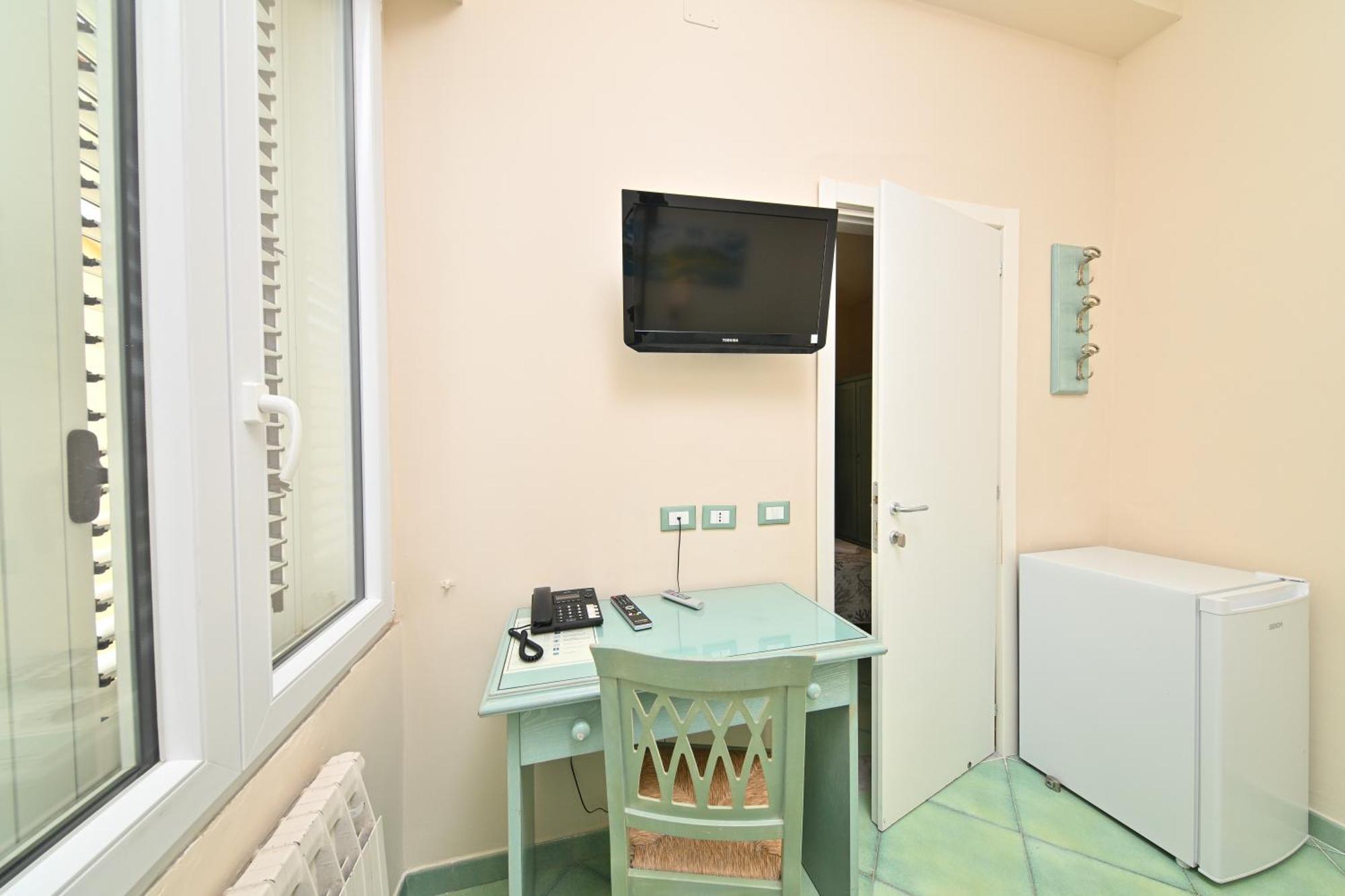 Albergo Atlantic Ischia Buitenkant foto